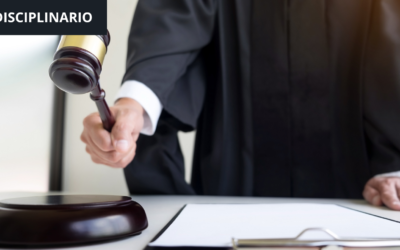 Inhabilidades e incompatibilidades de juez estando en sus funciones, no puede aceptarse el argumento por la disciplinada en el sentido que la enunciación de asesora jurídica plasmada en los documentos obedeció a un lapsus